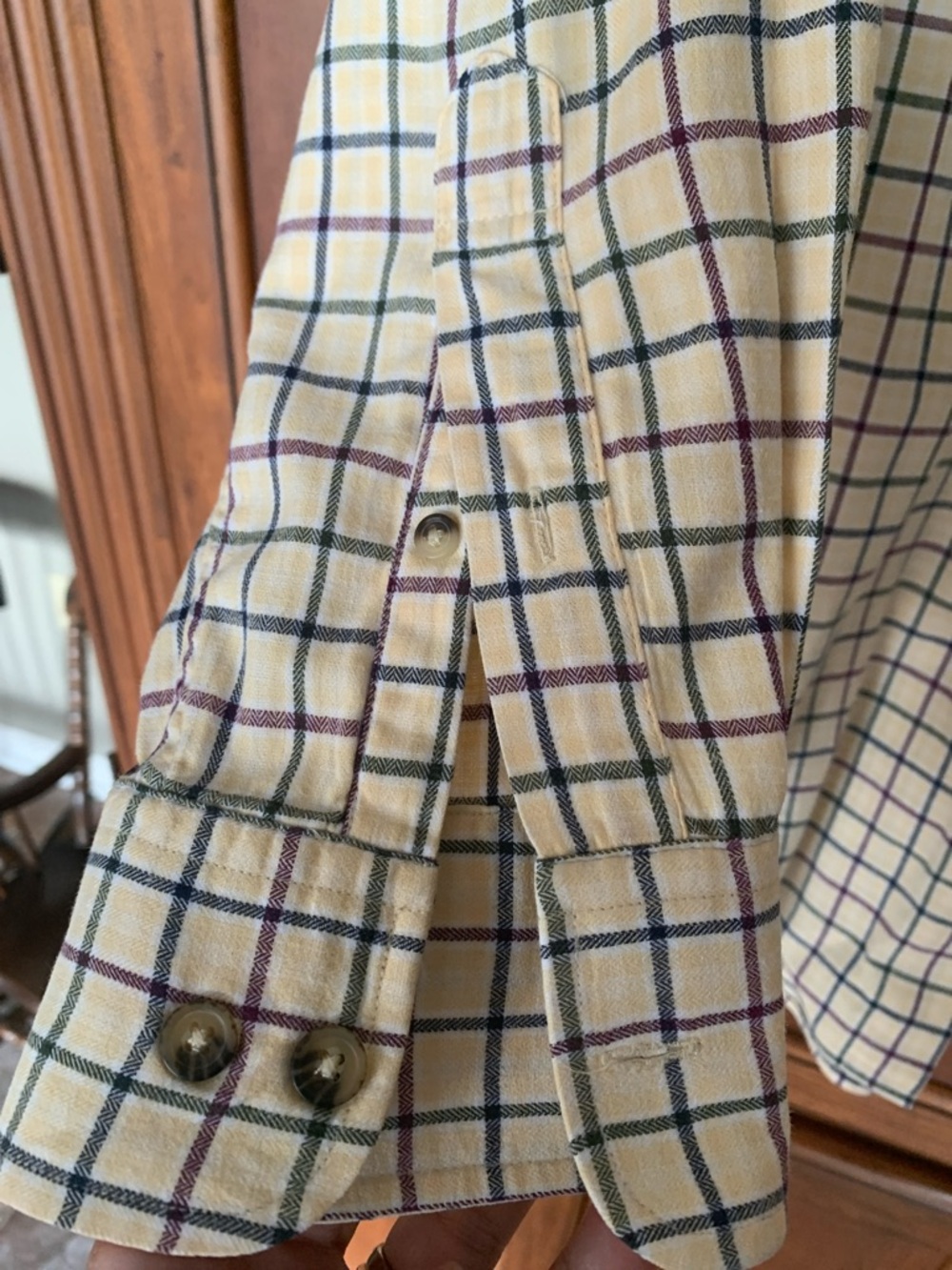 Boyt Harness Company Men's Cream Plaid Button-Down Shirt Large - Picture 4 of 9